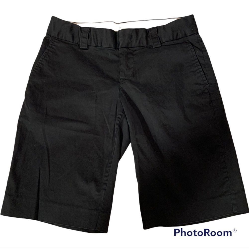 Banana Republic black shorts O